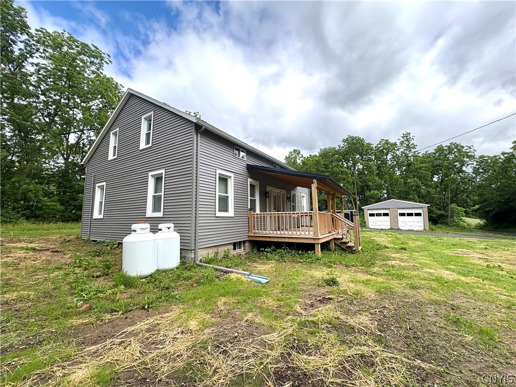 7675 Fosterville Road Montezuma, NY 13140 - Photo 4 of 44