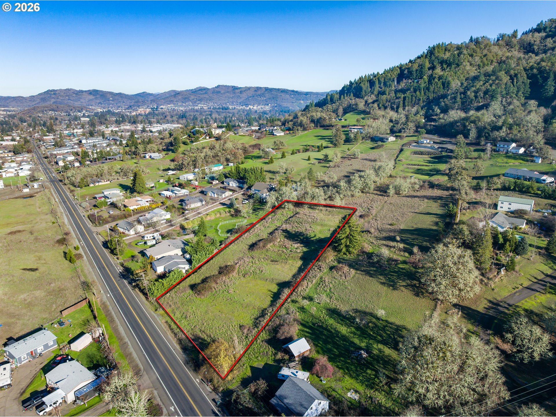 1448 Lookingglass Road Roseburg, OR 97471 - Photo 2 of 8