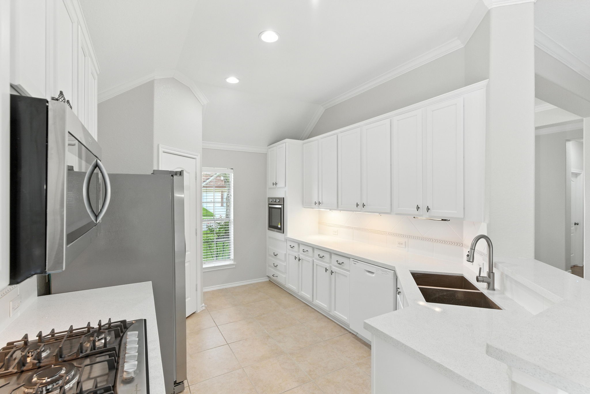 28527 Connordale Lane Spring, TX 77386 - Photo 13 of 47