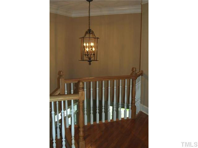 8110 Dreamy Way Raleigh, NC 27613 - Photo 17 of 20 second floor hallway