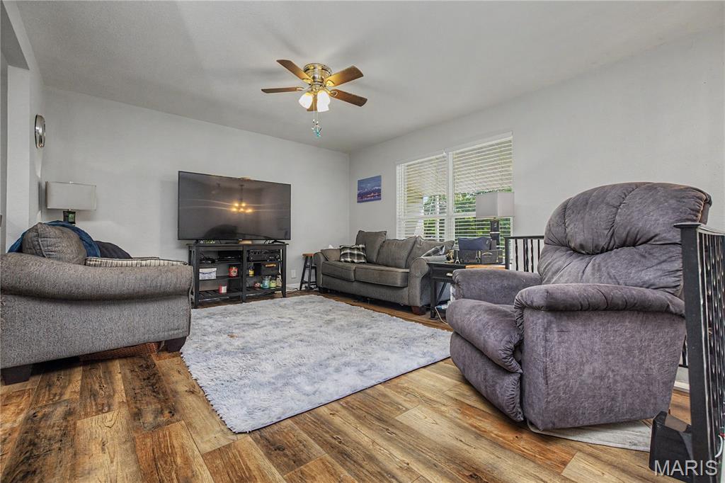 2841 Paula Lane High Ridge, MO 63049 - Photo 4 of 29 Gallery Image 4