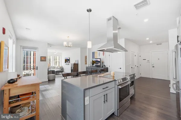 $1,149,000 | 1411 Key Boulevard, Unit 409, Arlington, VA 22209