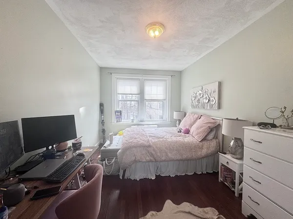 $4,600 | 313 Tappan Street, Unit 2, Brookline, MA 02445