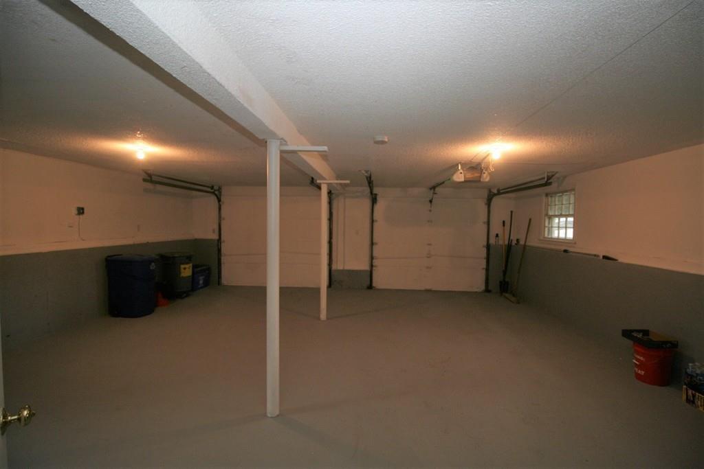 10 Silverbrook Road Topsfield, MA 01983 - Photo 24 of 25 a view of an empty room