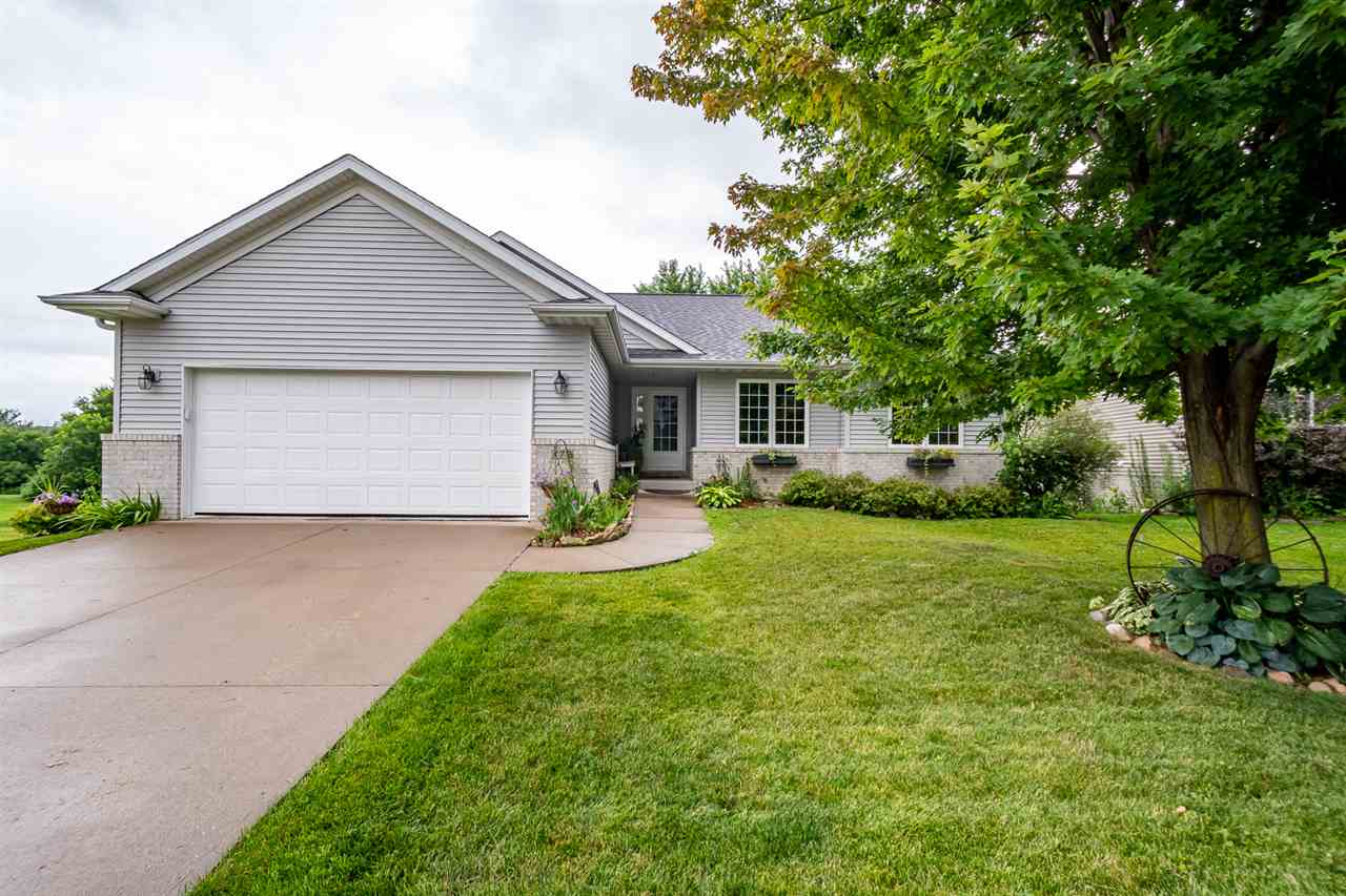 877 Tipperary Road Iowa City, IA 52246 - Photo 1 of 27 Gallery Image 1