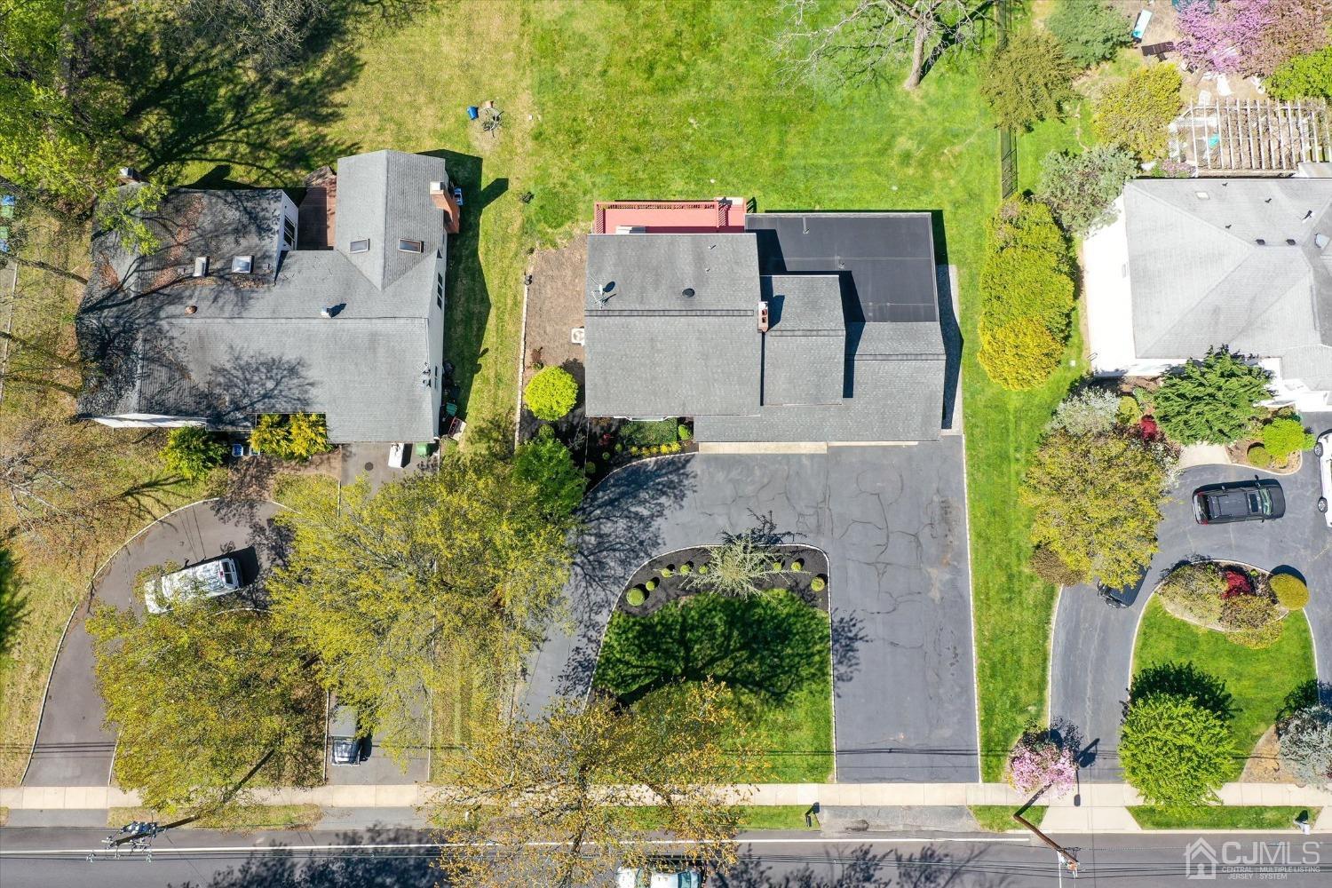 481 Plainfield Road Edison, NJ 08820 - Photo 42 of 42 an aerial view of a house with a yard