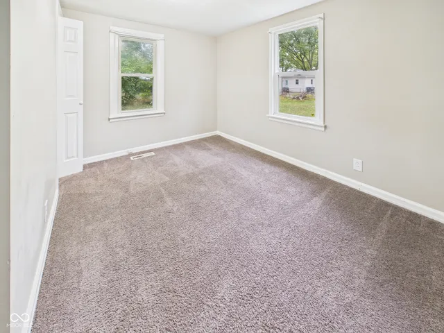 $159,900 | 66 Circle Drive, Chesterfield, IN 46017