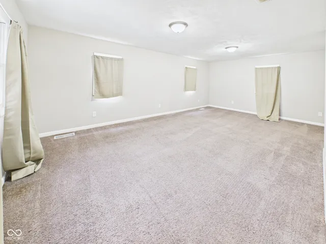 $159,900 | 66 Circle Drive, Chesterfield, IN 46017