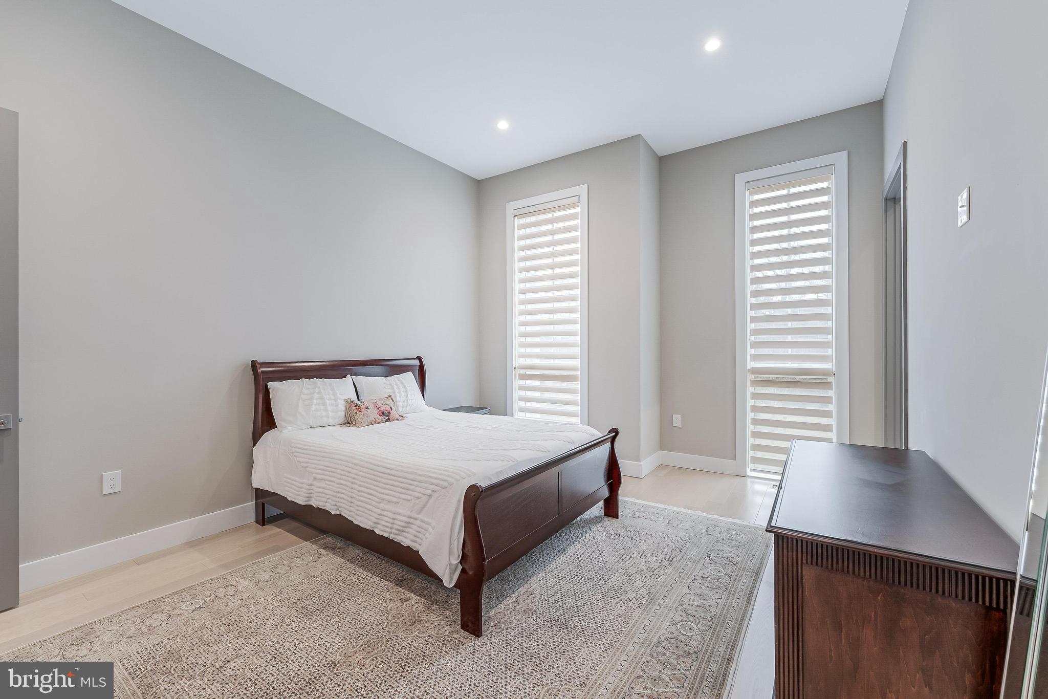 908 Walker Road Great Falls, VA 22066 - Photo 24 of 50