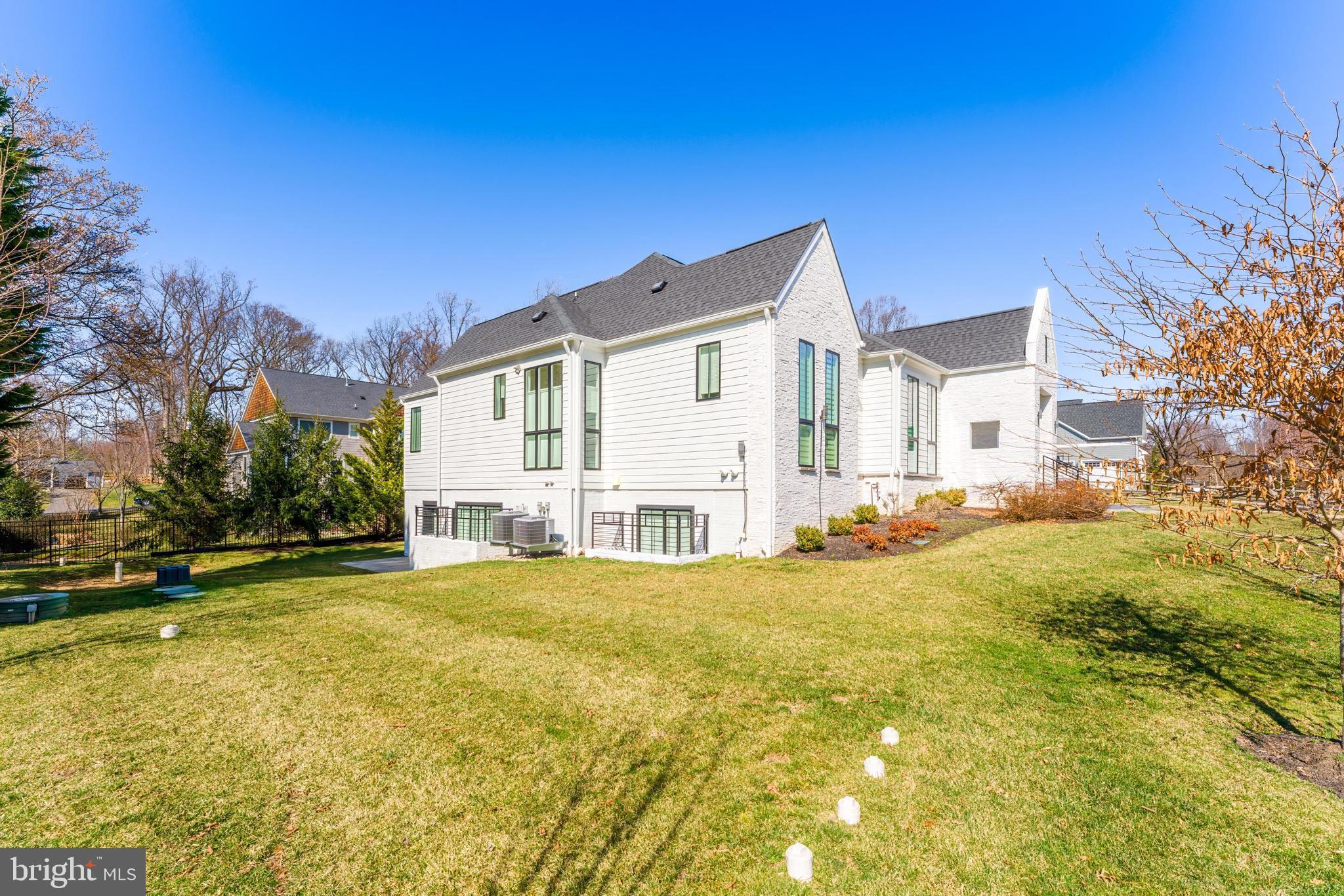 908 Walker Road Great Falls, VA 22066 - Photo 47 of 50