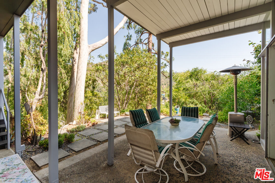 2980 Edgewick Road Glendale, CA 91206 - Photo 26 of 34 a outdoor dining space with furniture and outdoor view