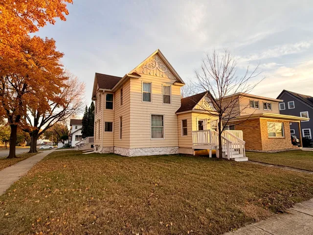 $315,000 | 1224 4th Avenue, Worthington, MN 56187