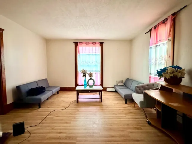 $299,000 | 1224 4th Avenue, Worthington, MN 56187