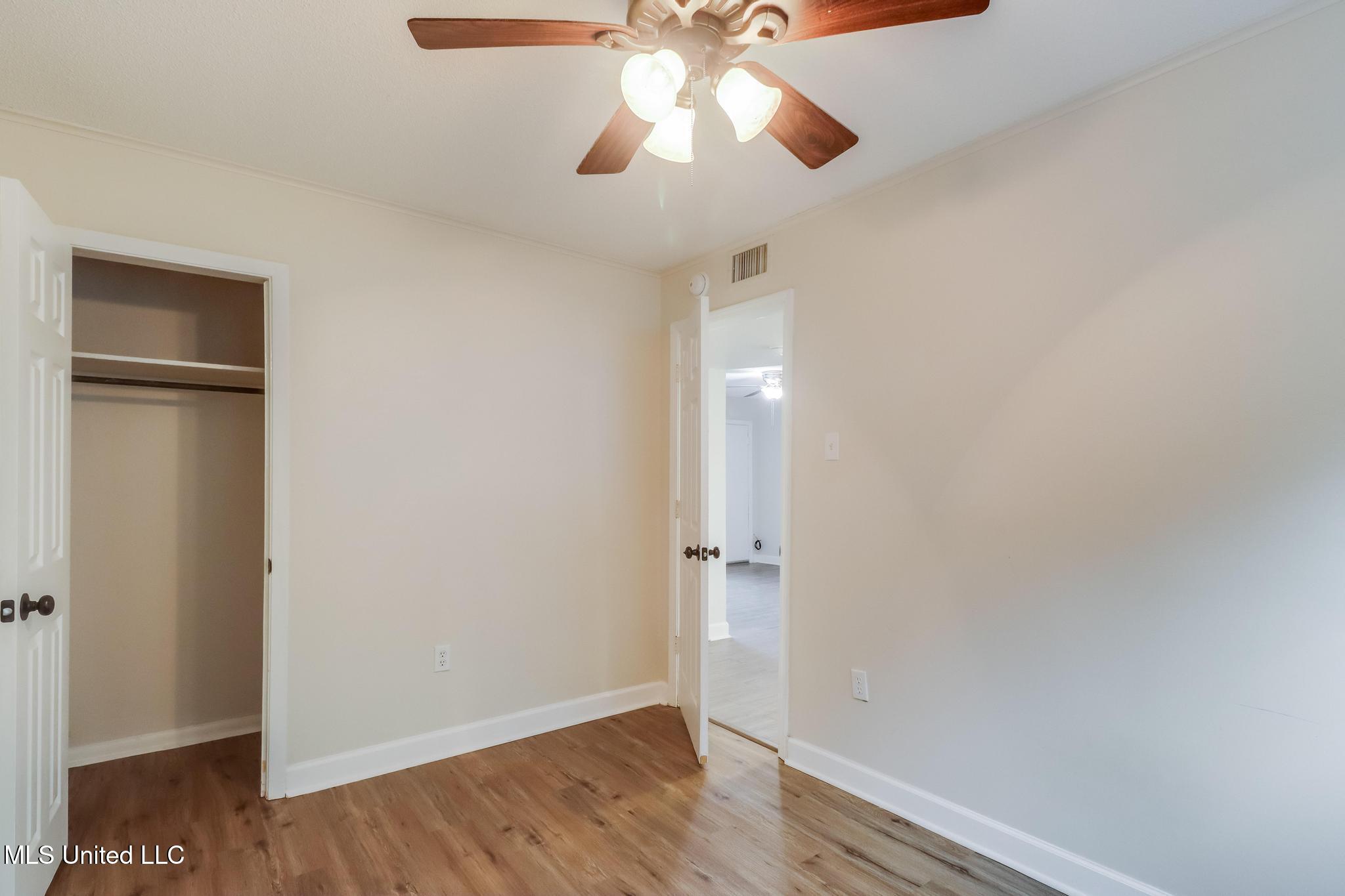 150 Pat Harrison Street, Unit 2 Biloxi, MS 39530 - Photo 10 of 12 Photo Feb 16 2026, 11 02 07 AM (2)