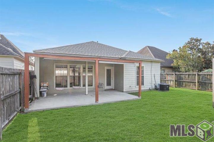 5434 Hidden Ridge Lane Baton Rouge, LA 70816 - Photo 2 of 21