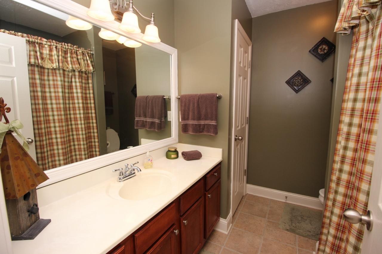 210 Ransom Trace Georgetown, KY 40324 - Photo 19 of 32 210 Ransom Trace - bath spare