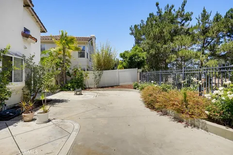 $1,498,000 | 25851 Miramonte Drive, Mission Viejo, CA 92692