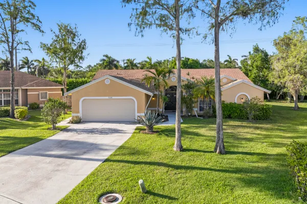 $4,500 | 104 Oxford Court, Royal Palm Beach, FL 33411