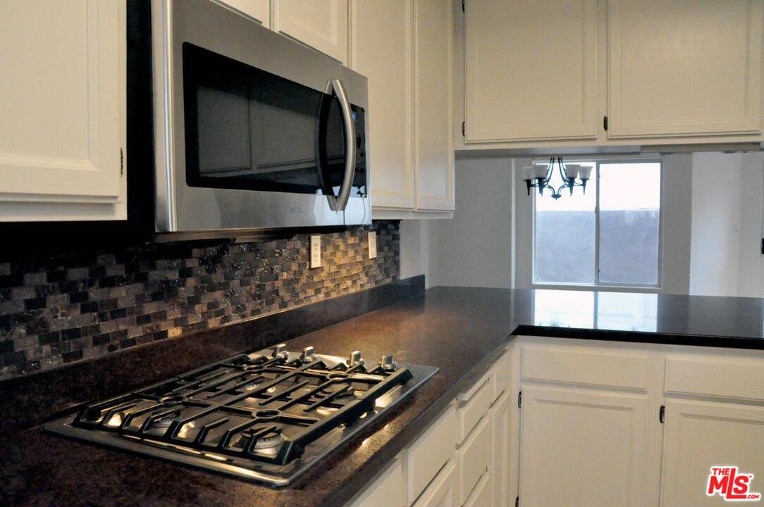 703 Locust Street, Unit 6 Pasadena, CA 91101 - Photo 9 of 11