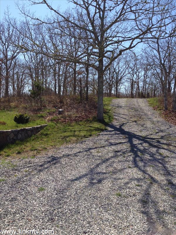 42 West Farm Road West Tisbury, MA 02568 - Photo 24 of 50 http://d1qzqeyxiitrap.cloudfront.net/photos/23074/600/51e58bc6.jpg