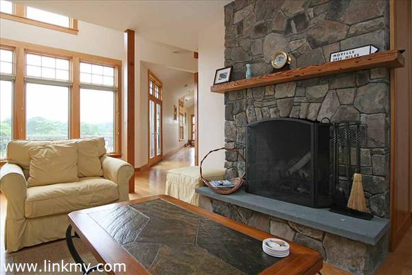 42 West Farm Road West Tisbury, MA 02568 - Photo 27 of 50 http://d1qzqeyxiitrap.cloudfront.net/photos/23074/600/0dd4ab44.jpg