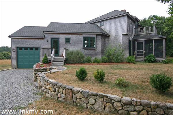 42 West Farm Road West Tisbury, MA 02568 - Photo 4 of 50 http://d1qzqeyxiitrap.cloudfront.net/photos/23074/600/d52a1c7d.jpg