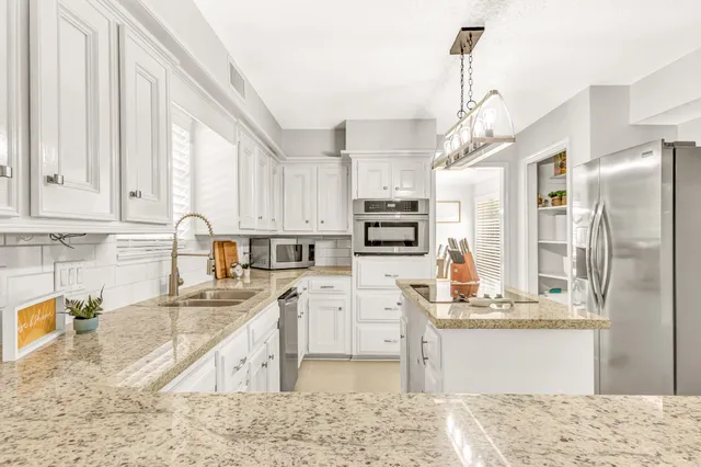 $3,500 | 5421 Blue Haven Drive, Willis, TX 77318