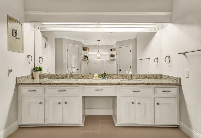 $3,500 | 5421 Blue Haven Drive, Willis, TX 77318