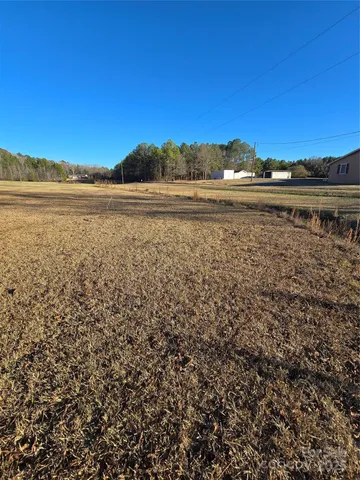 a view of an ocean and a mountain view