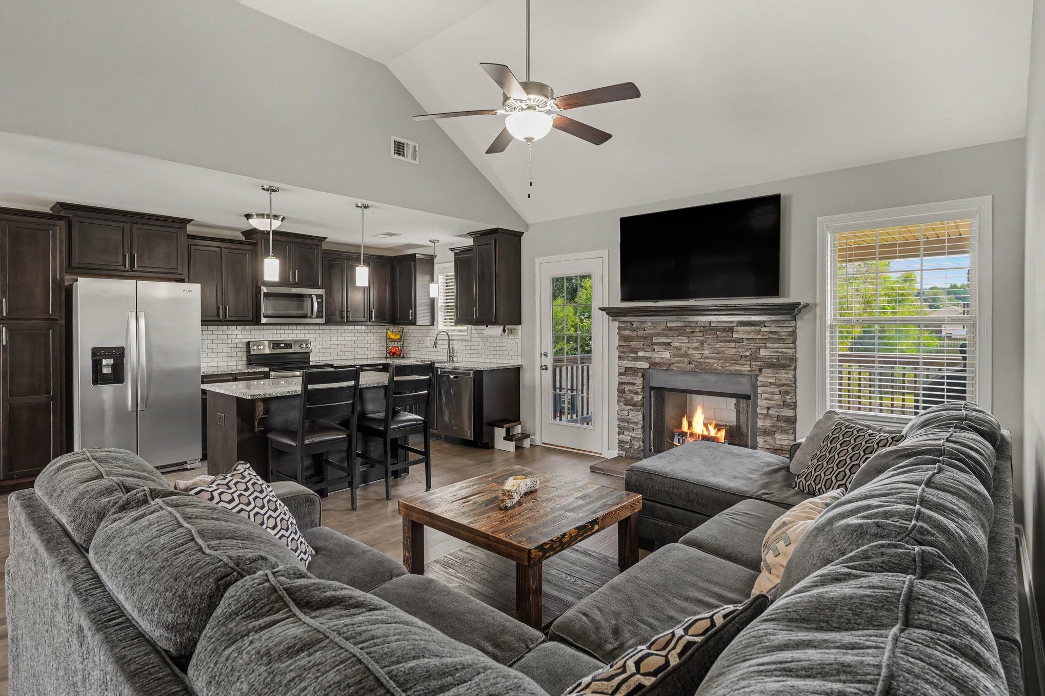 805 Rushing Drive Clarksville, TN 37042 - Photo 5 of 24 Gallery Image 5