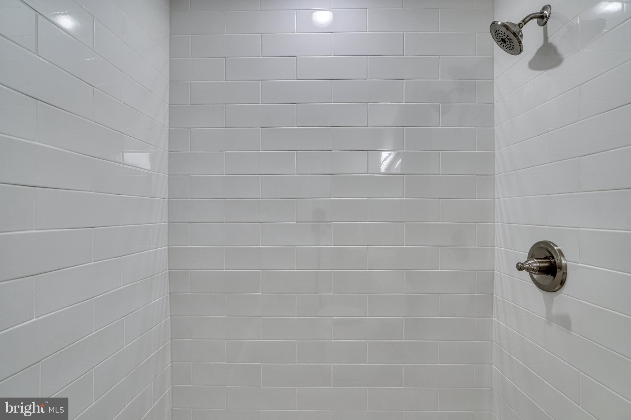 607 Brookwood Road Baltimore, MD 21229 - Photo 54 of 78 En suite