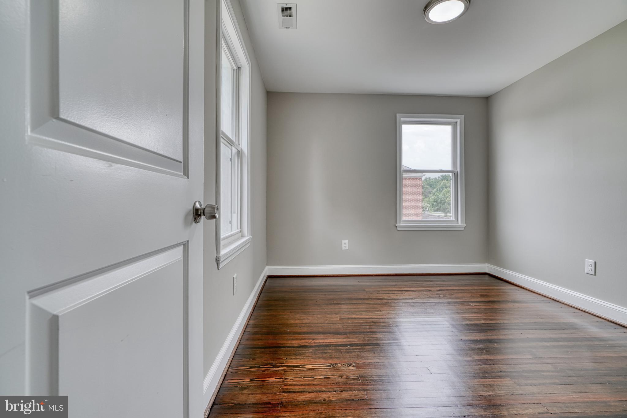 607 Brookwood Road Baltimore, MD 21229 - Photo 56 of 78 Bedroom #3