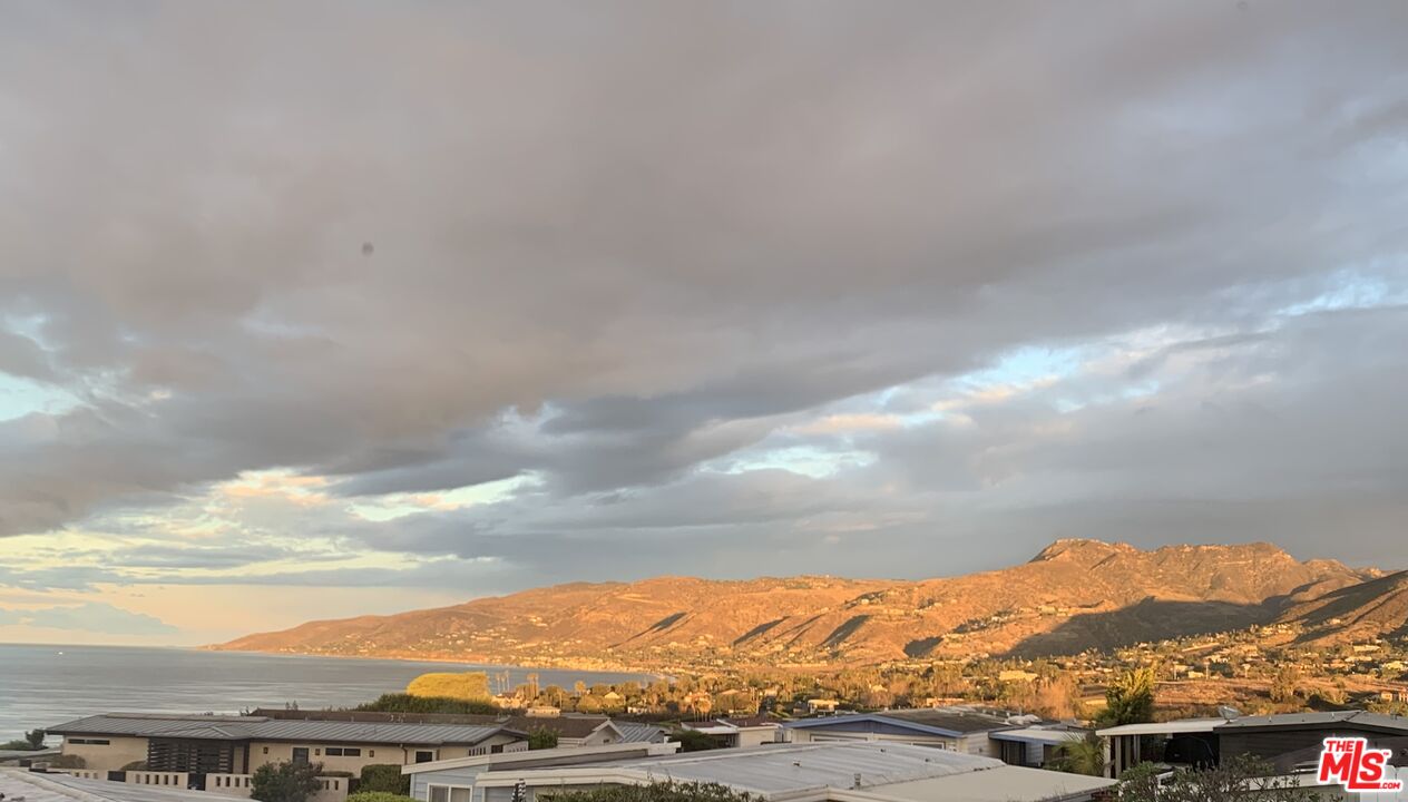 29500 Heathercliff Road, Unit 252 Malibu, CA 90265 - Photo 37 of 65