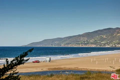 $1,795,000 | 29500 Heathercliff Road, Unit 252, Malibu, CA 90265