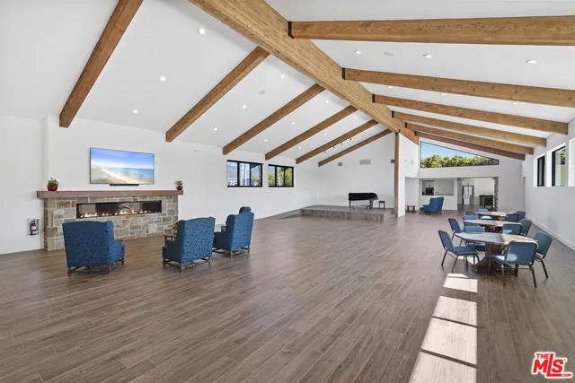 $1,995,000 | 29500 Heathercliff Road, Unit 252, Malibu, CA 90265