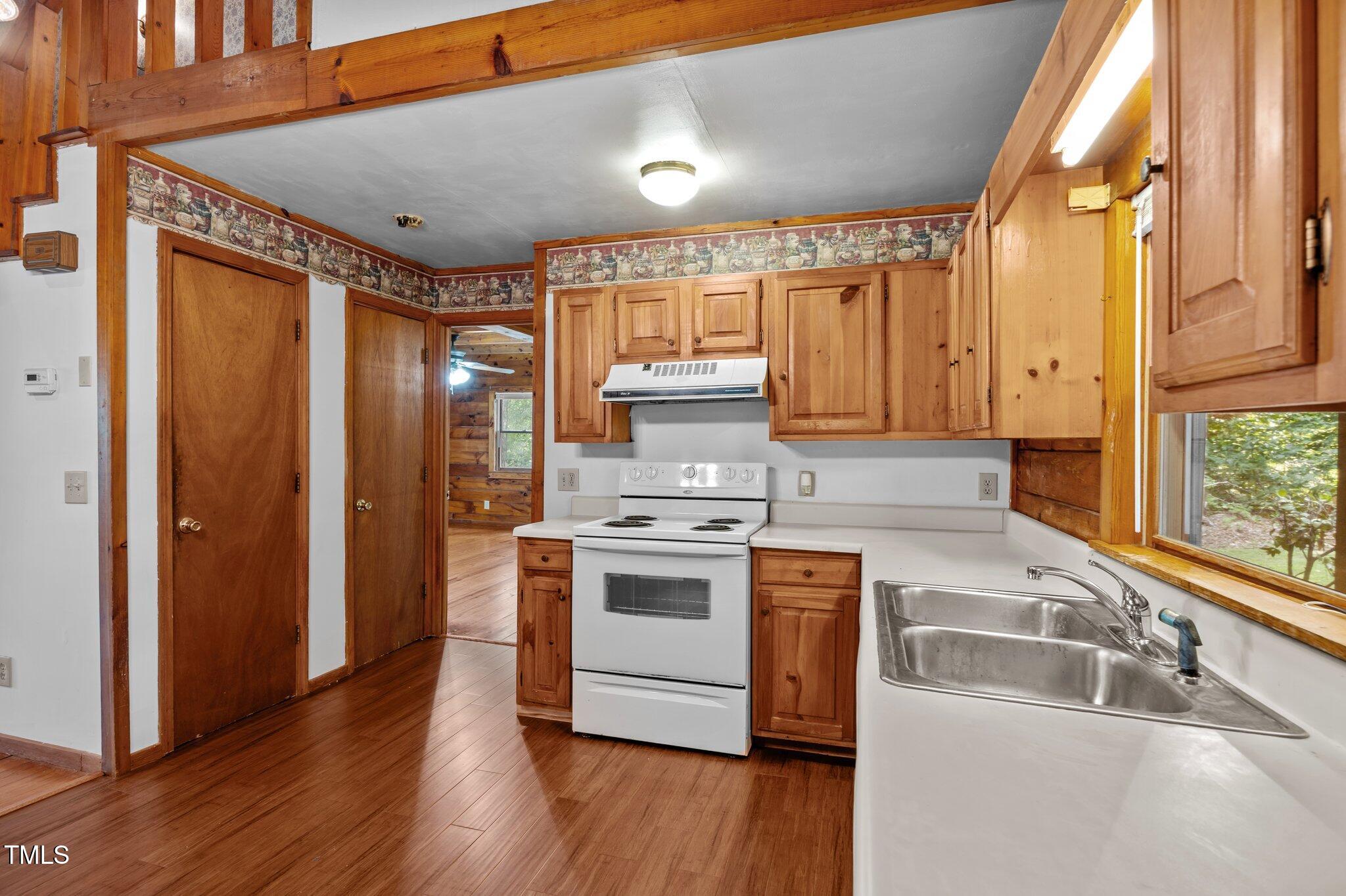 1150 Gardner Road Roxboro, NC 27574 - Photo 12 of 54 kit stove