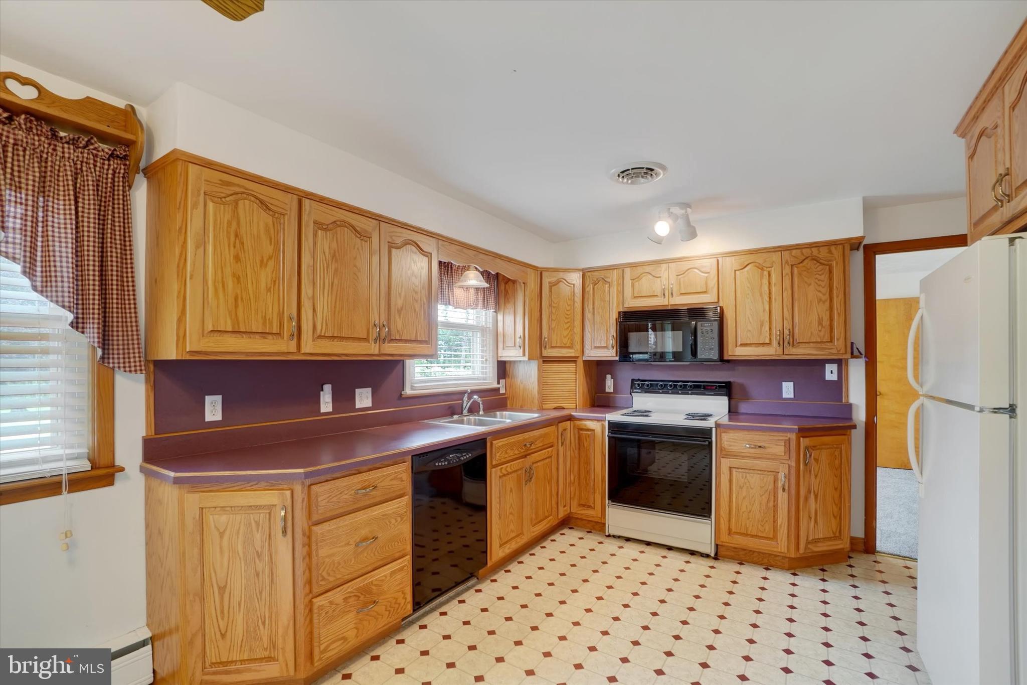 4645 Wolfs Church Road York, PA 17408 - Photo 4 of 26 Gallery Image 4