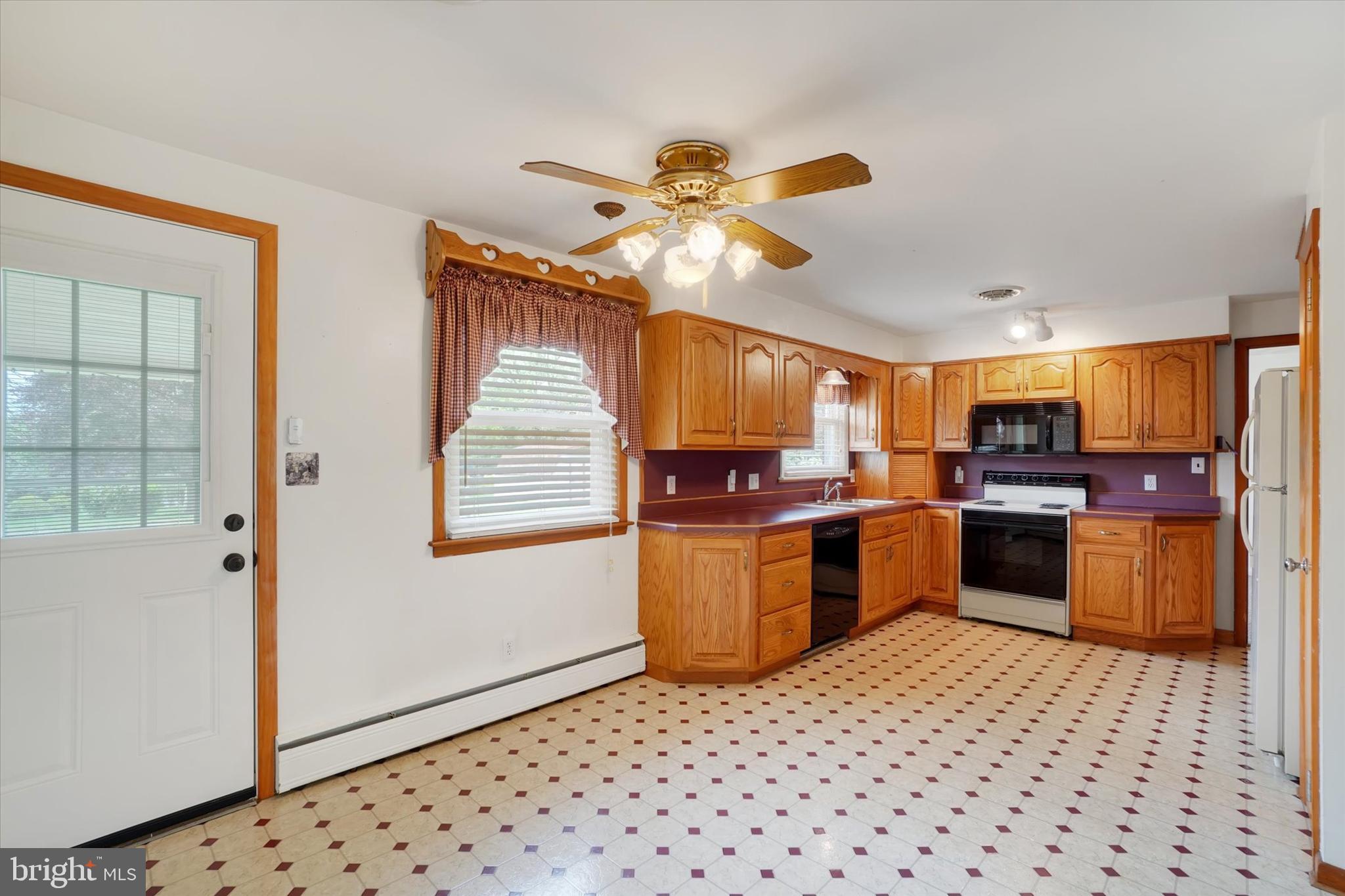 4645 Wolfs Church Road York, PA 17408 - Photo 8 of 26 Gallery Image 8