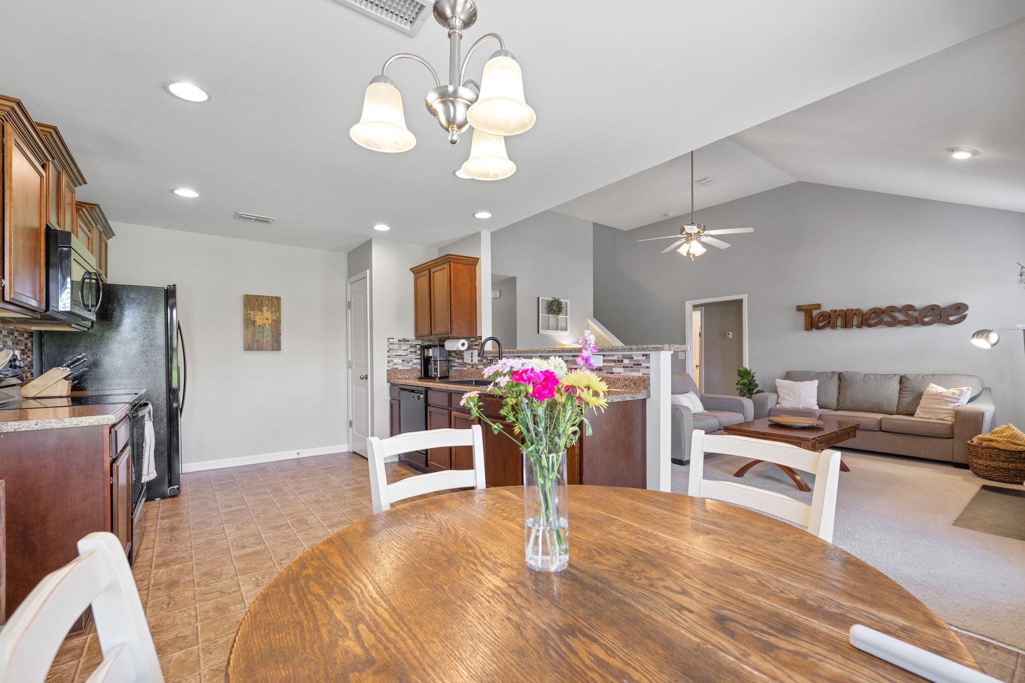 1010 Timber Valley Way Spring Hill, TN 37174 - Photo 12 of 27 Gallery Image 12