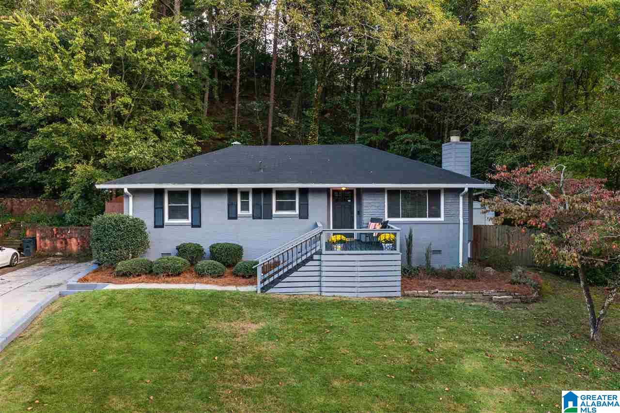 1521 Cresthill Road Birmingham, AL 35213 - Photo 4 of 40