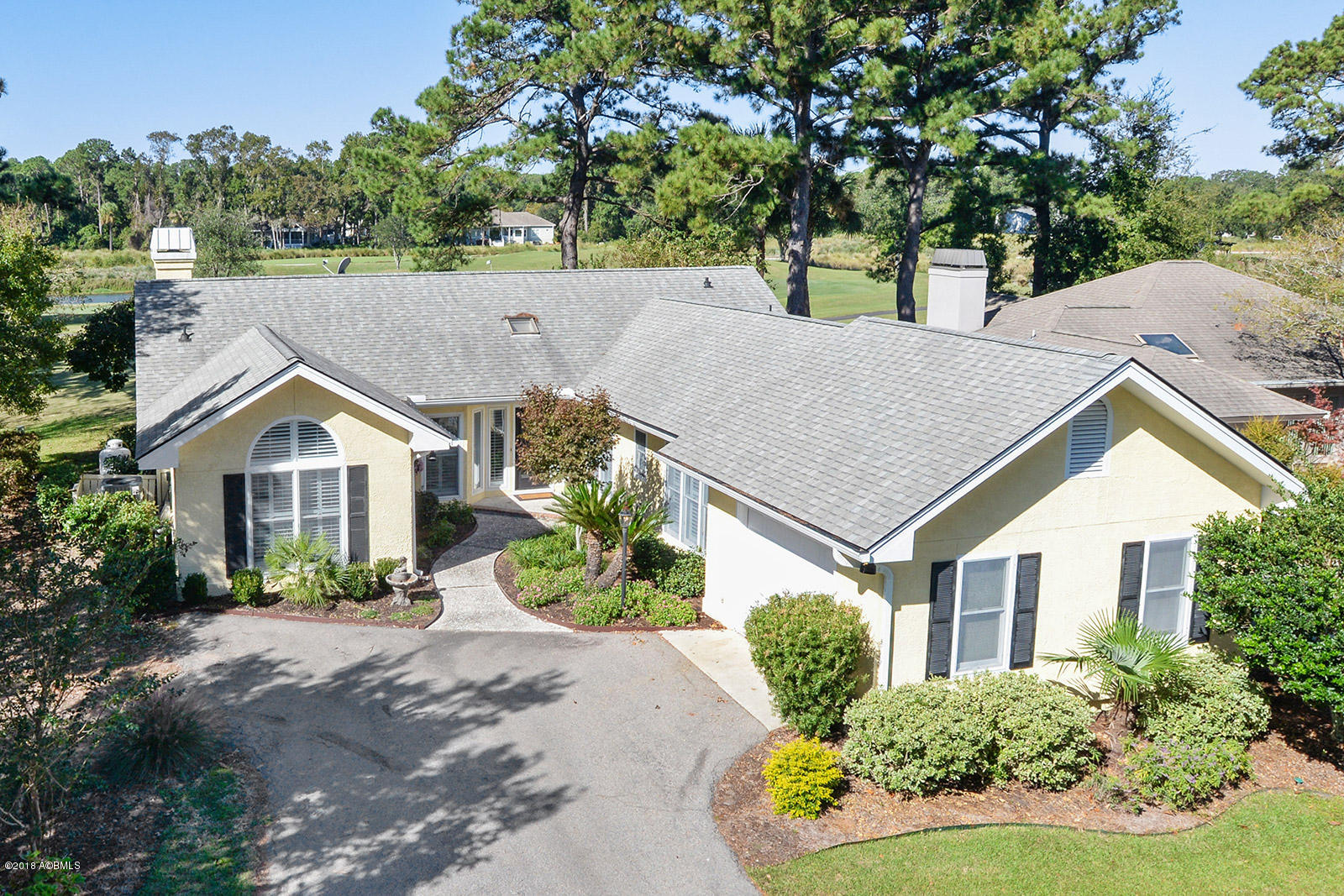 748 North Reeve Road St. Helena Island, SC 29920 - Photo 1 of 38 001_1600x1067_mls_1600x1067