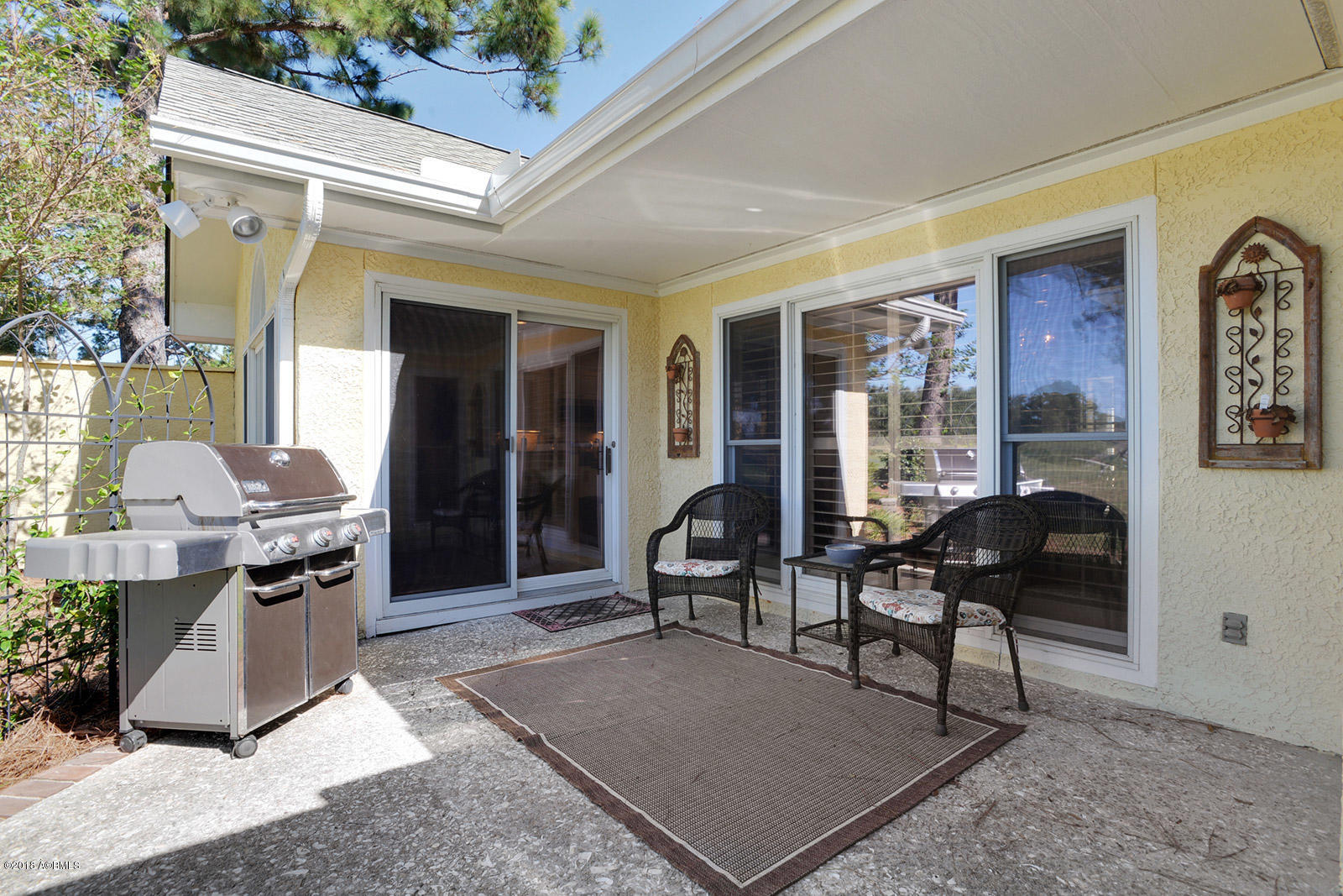 748 North Reeve Road St. Helena Island, SC 29920 - Photo 23 of 38 023_1600x1067_mls_1600x1067
