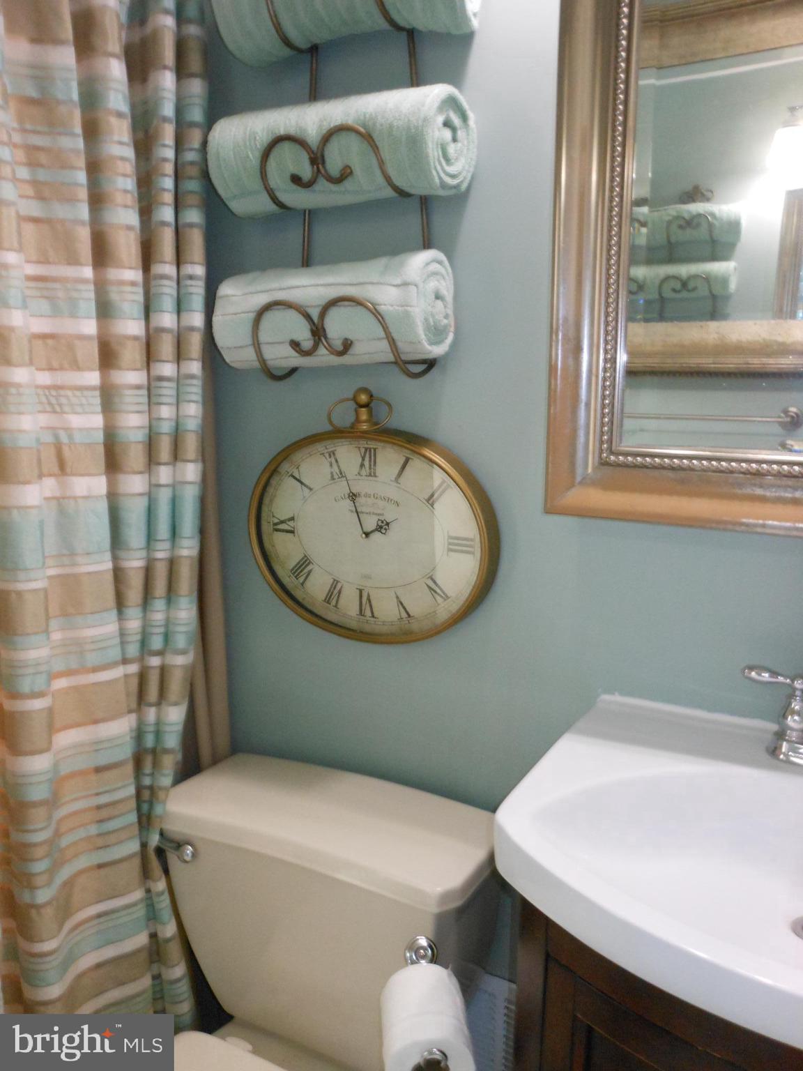 2810 Southbrook Road Baltimore, MD 21222 - Photo 21 of 50 BATHROOM