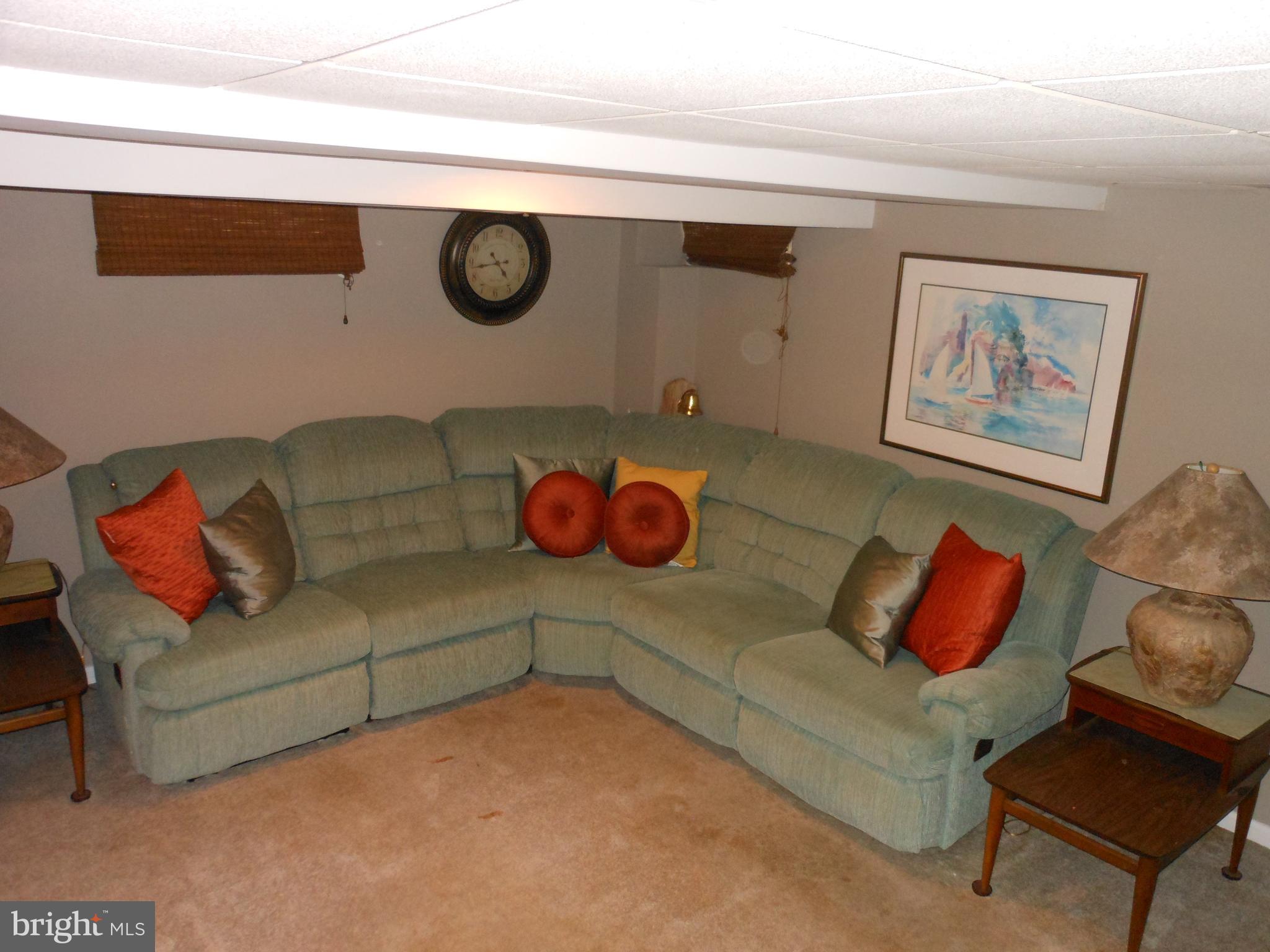 2810 Southbrook Road Baltimore, MD 21222 - Photo 24 of 50 FAMILY ROOM