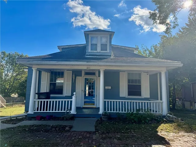 $169,000 | 1011 Kickapoo Street, Leavenworth, KS 66048