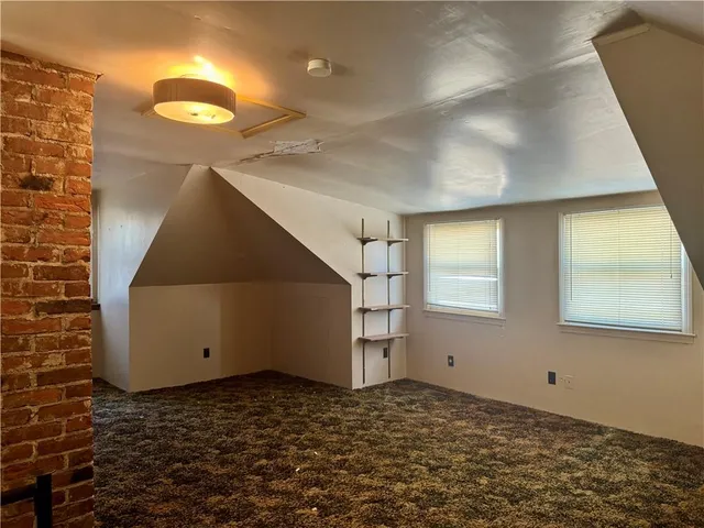 $169,000 | 1011 Kickapoo Street, Leavenworth, KS 66048