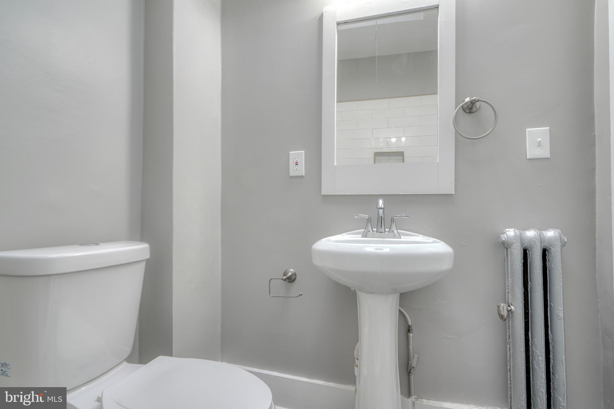 957 North Rosedale Street Baltimore, MD 21216 - Photo 11 of 24