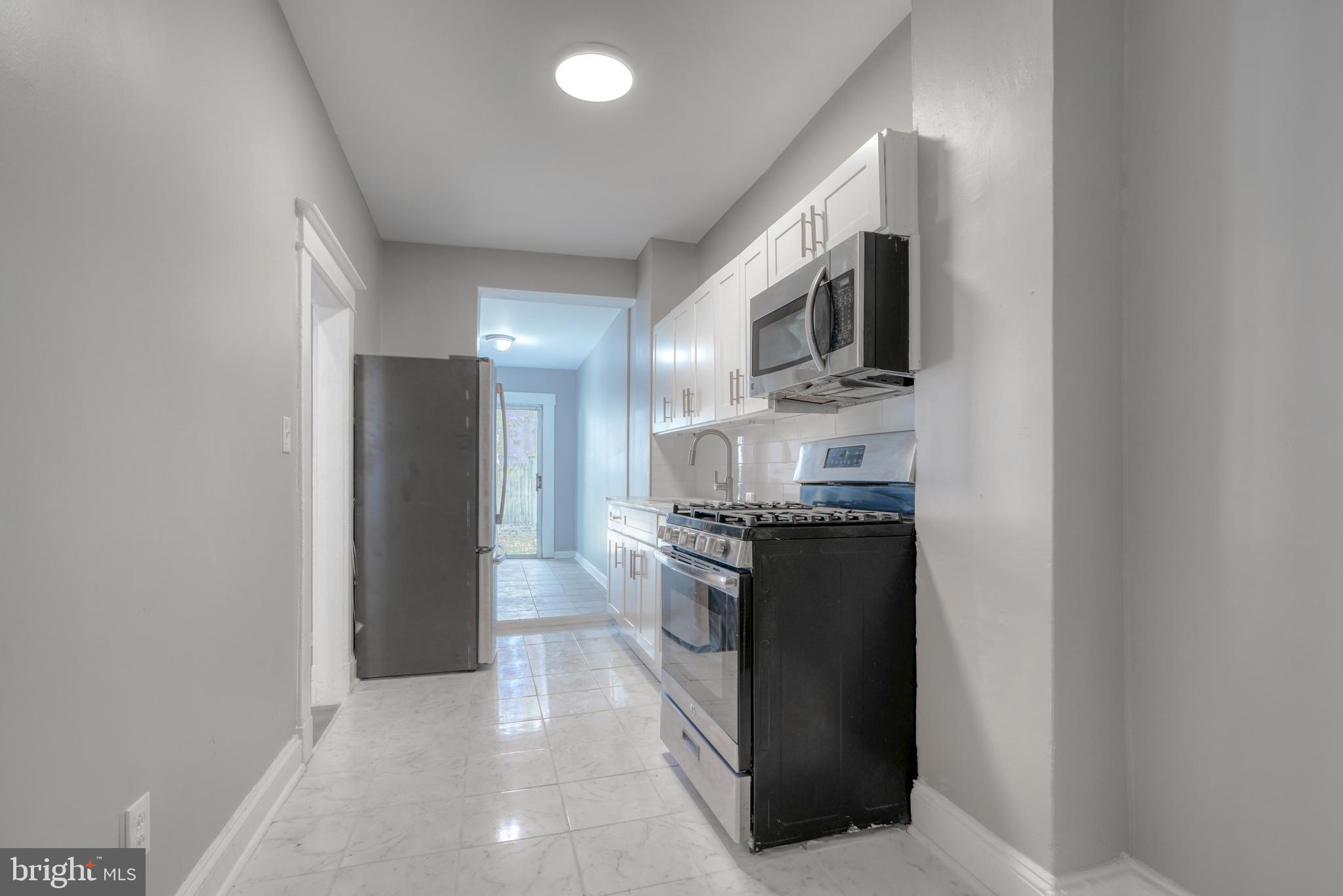 957 North Rosedale Street Baltimore, MD 21216 - Photo 5 of 24