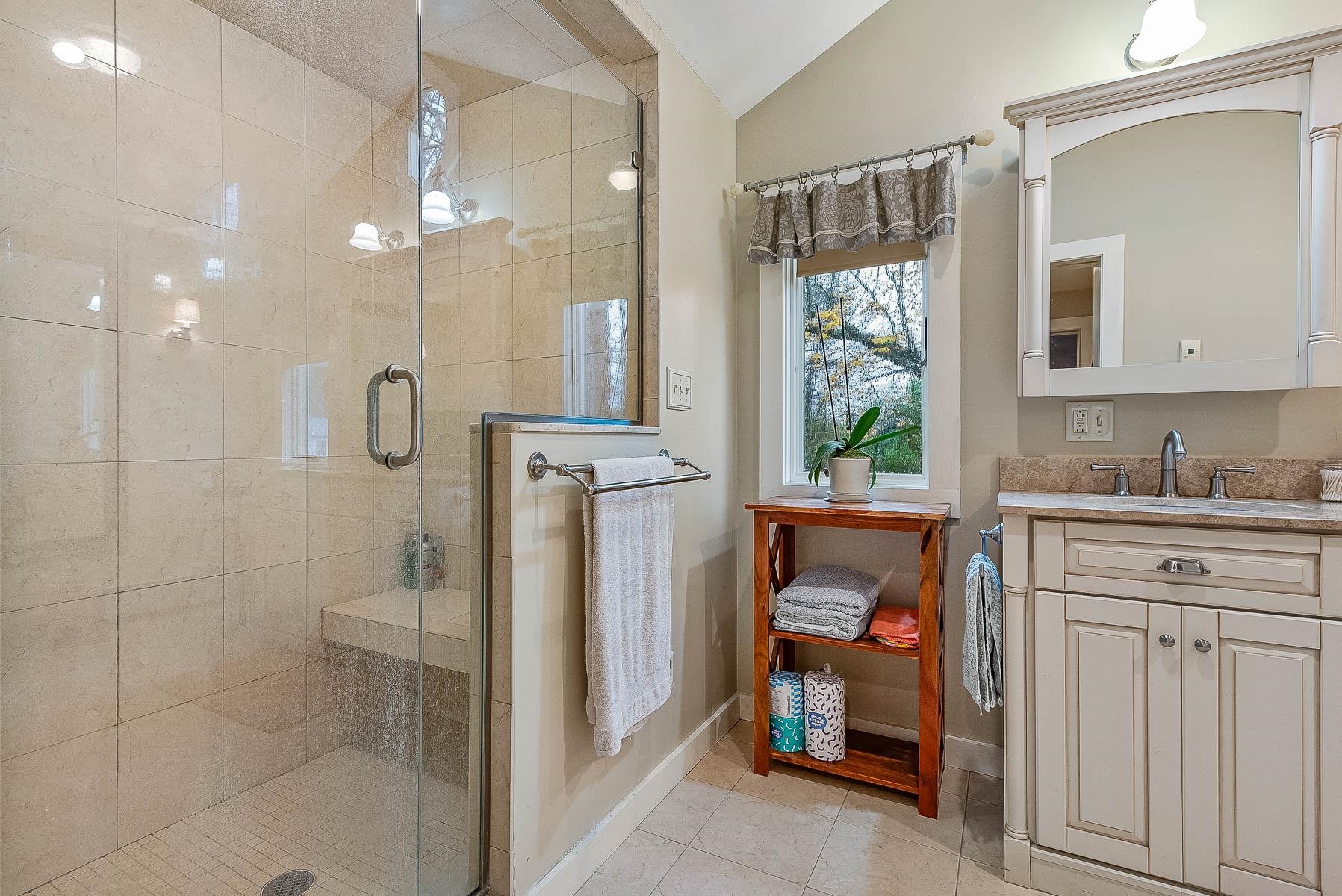 15 Hobbs Road North Hampton, NH 03862 - Photo 12 of 40