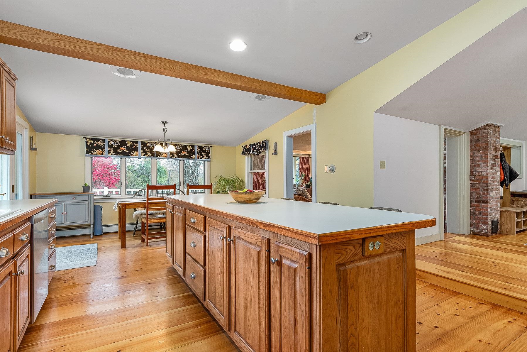 15 Hobbs Road North Hampton, NH 03862 - Photo 13 of 40
